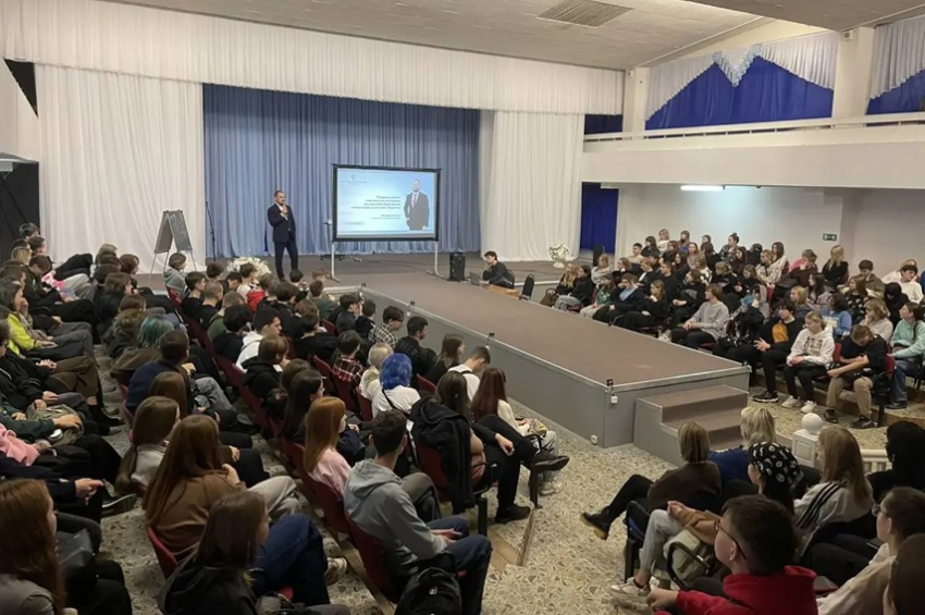 В Тольятти прошла лекция о правовых рисках для молодежи